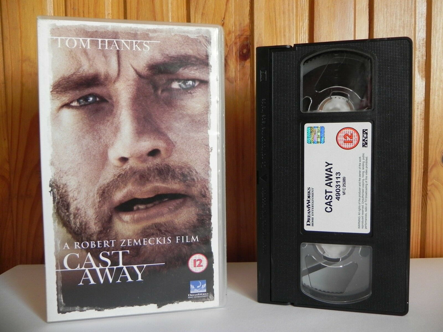 Cast Away - DreamWorks - Adventure - Tom Hanks - Film By Robert Zemeckis - VHS-