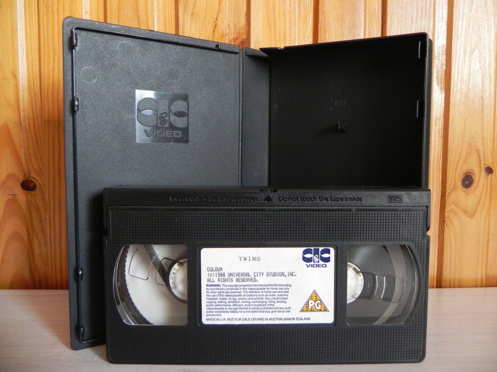 Twins - CIC Video - Comedy - Arnold Schwarzenegger - Danny DeVito - Pal VHS-