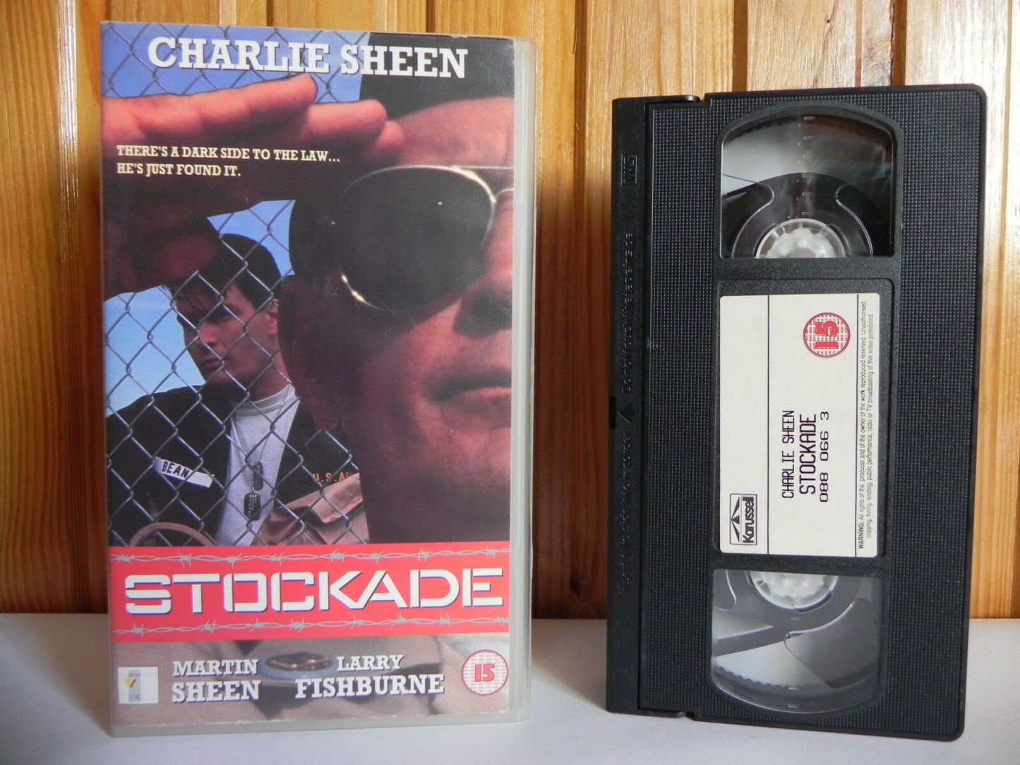 Stockade - 4 Front - Drama - Ex-Rental - Charlie Sheen - Martin Sheen - Pal VHS-