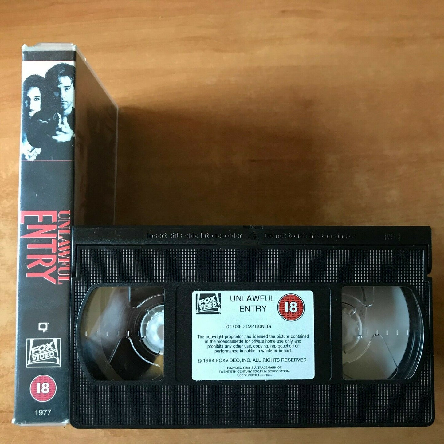 Unlawful Entry: Police Action - Crime Drama - Kurt Russell / Ray Liotta - VHS-