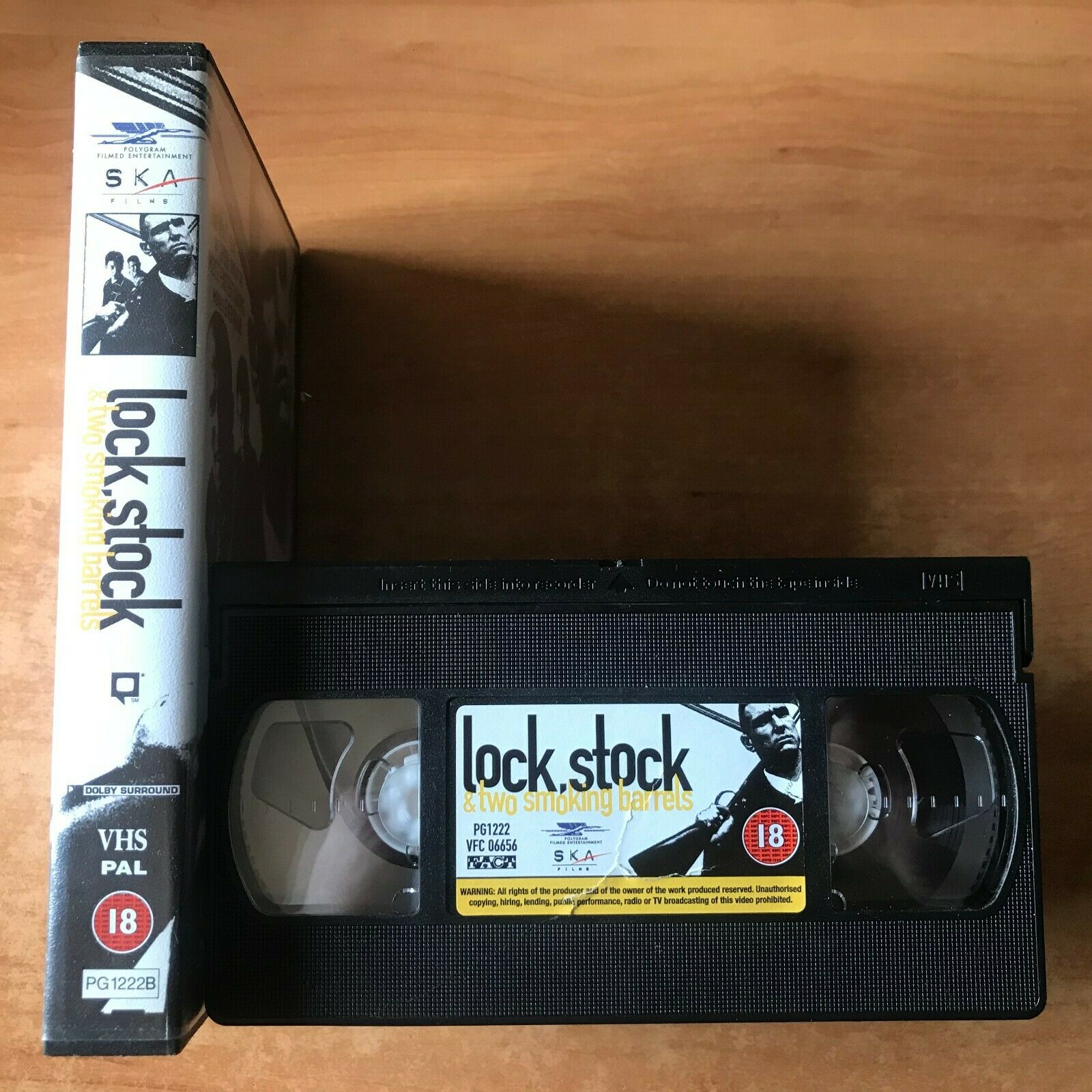 Lock, Stock & Two Smoking Barrels; Guy Ritchie [Large Box] Rental - Action - VHS-