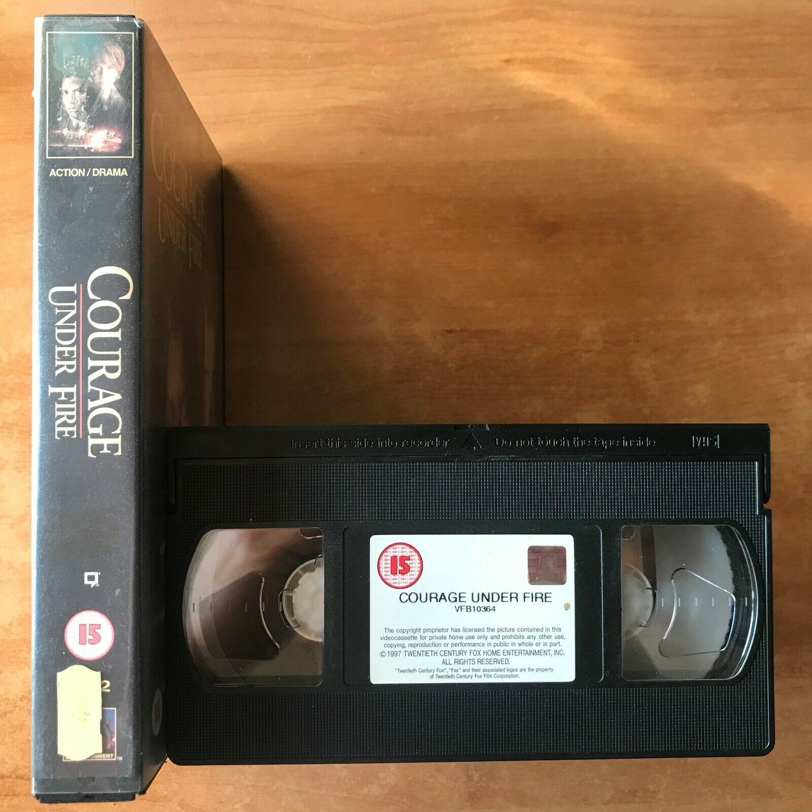 Courage Under Fire (1996): Action [Large Box] Rental - Denzel Washington - VHS-