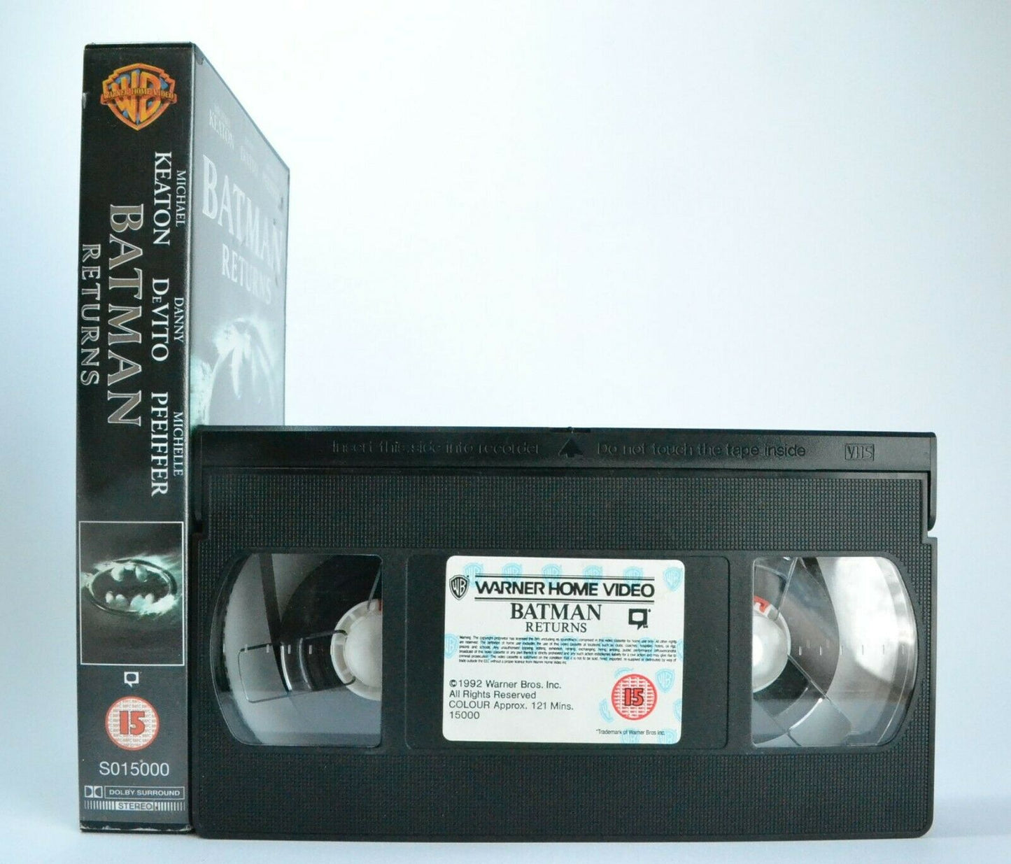 Batman Returns: Directed By T.Burton (1992) - Superhero Movie - M.Keaton - VHS-