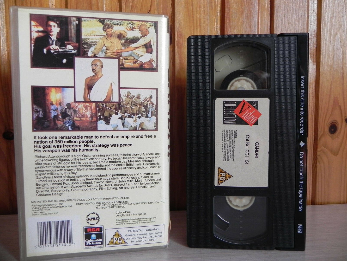 Gandhi - Columbia Pictures - His Weapon Is His Humanity - Ben Kingsley - Pal VHS-