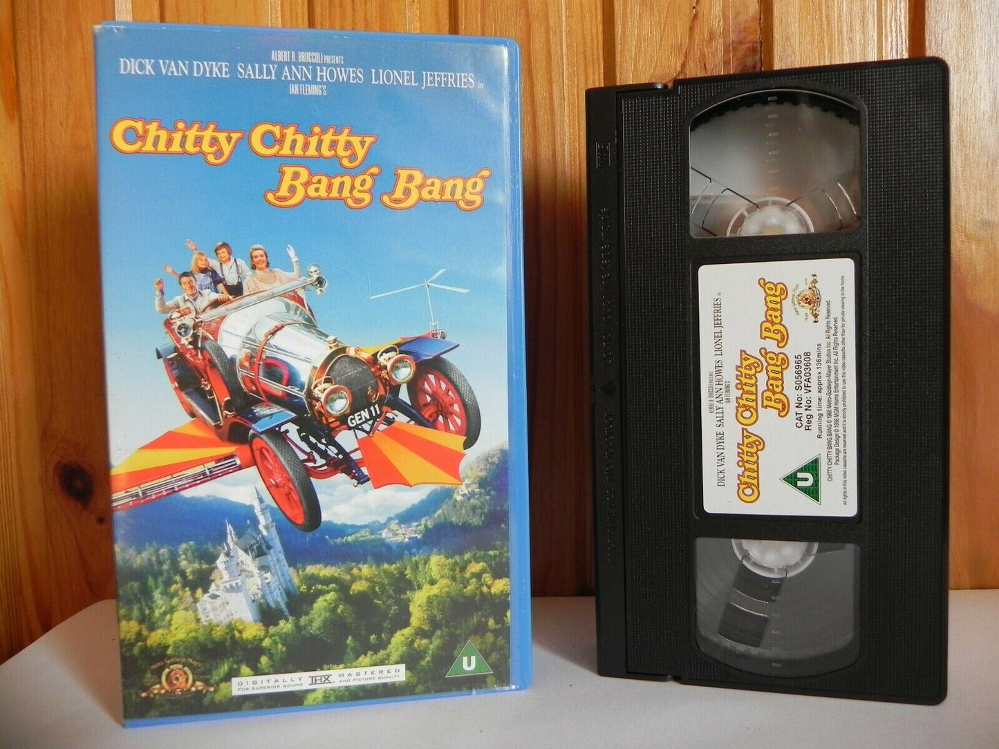 Chitty Chitty Bang Bang - Metro Goldwyn - 30th Anniversary - Family - Kids - VHS-