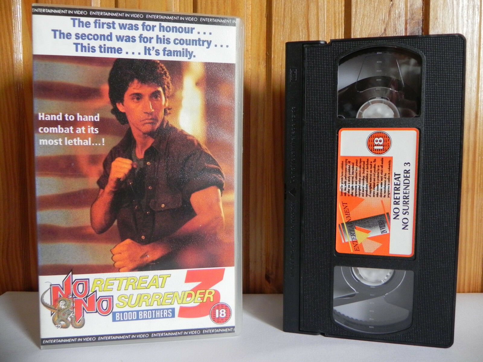 No Retreat, No Surrender 3: Blood Brothers - Entertainment In Video - Pal VHS-