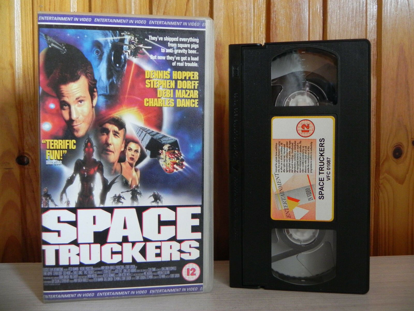 Space Truckers - Entertainment In Video - Dennis Hopper - Sci-Fi - Comedy - VHS-