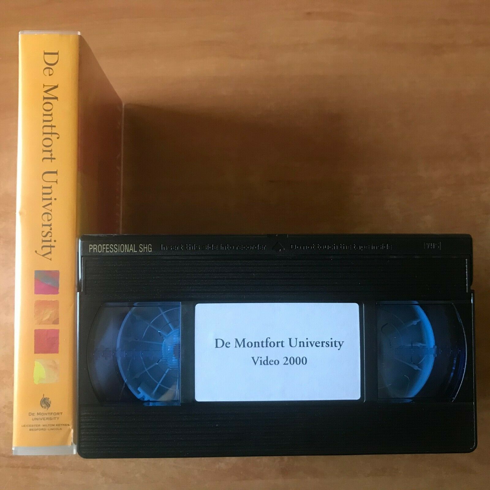 De Montfort University [30.000 Students] Bedford - Leicester - Lincoln - Pal VHS-