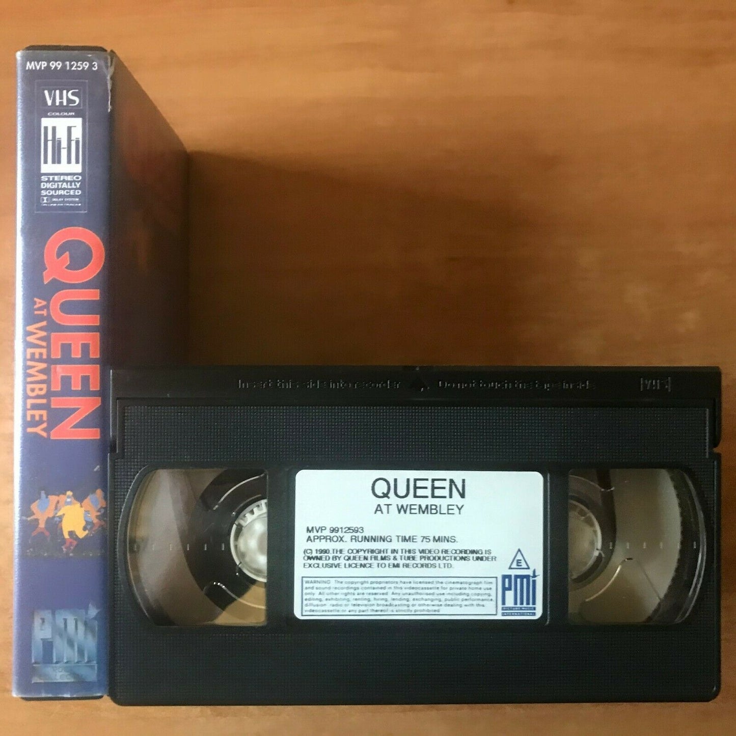 Queen: At Wembley [Live Performance]: "Radio Ga Ga" - Freddie Mercury - Pal VHS-