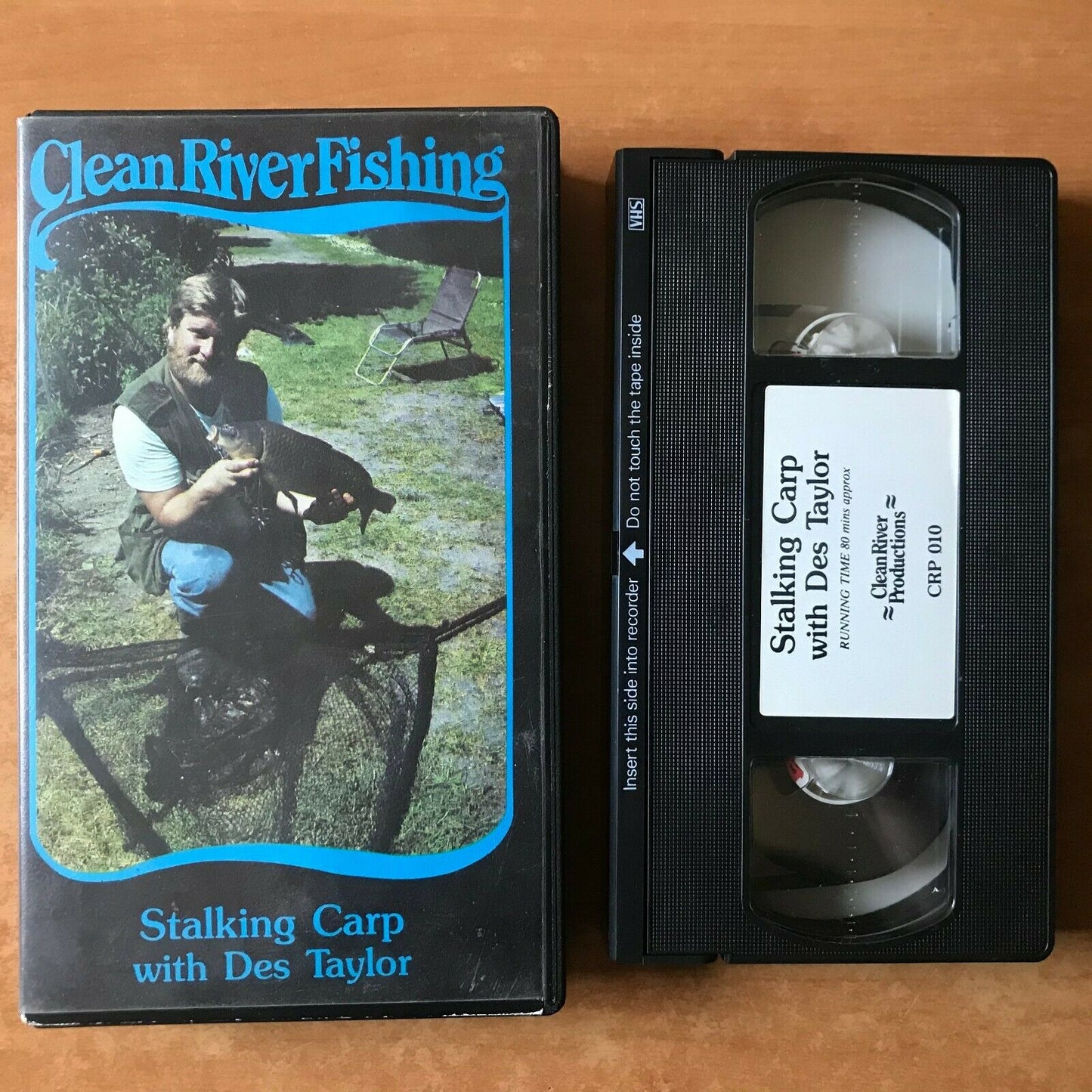 Clean River Fishing: Stalking Carp; [Des Taylor] Time: 80mins - Sports - Pal VHS-
