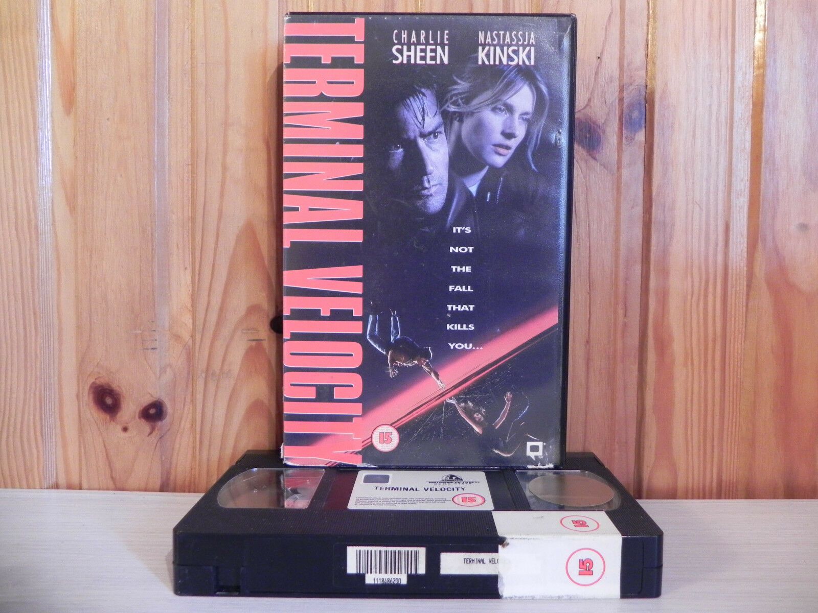 TERMINAL VELOCITY - Charlie Sheen - Ex-Rental - Sky Diving - Action - 972662 VHS-