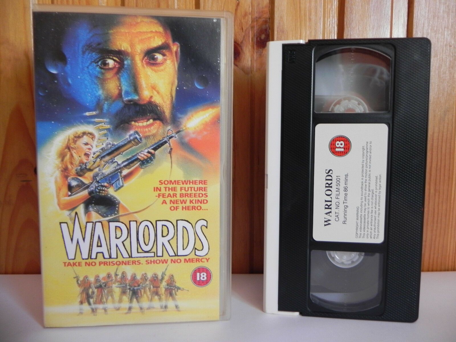 Warlords - Filmtrust - Sci-Fi - David Carradine - Sid Haig - Ross Hagen - VHS-