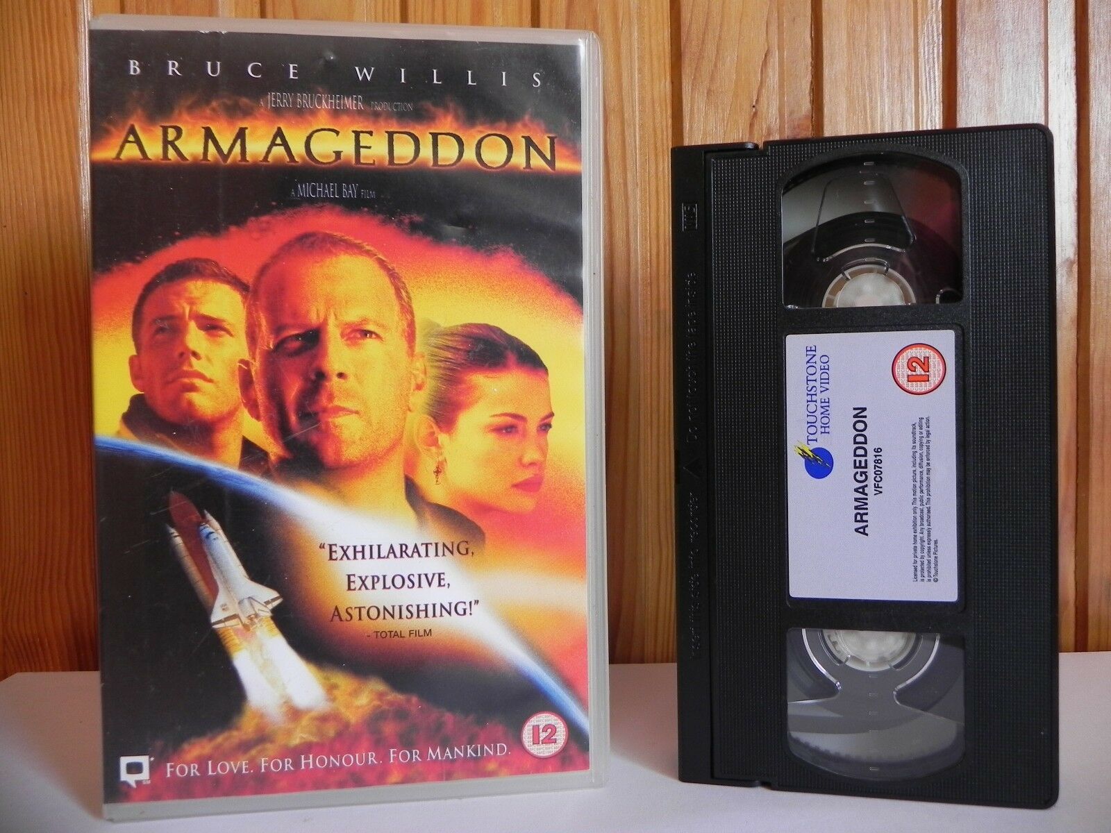 Armageddon - Touchstone - Action - Bruce Willis - Liv Tyler - Large Box - VHS-