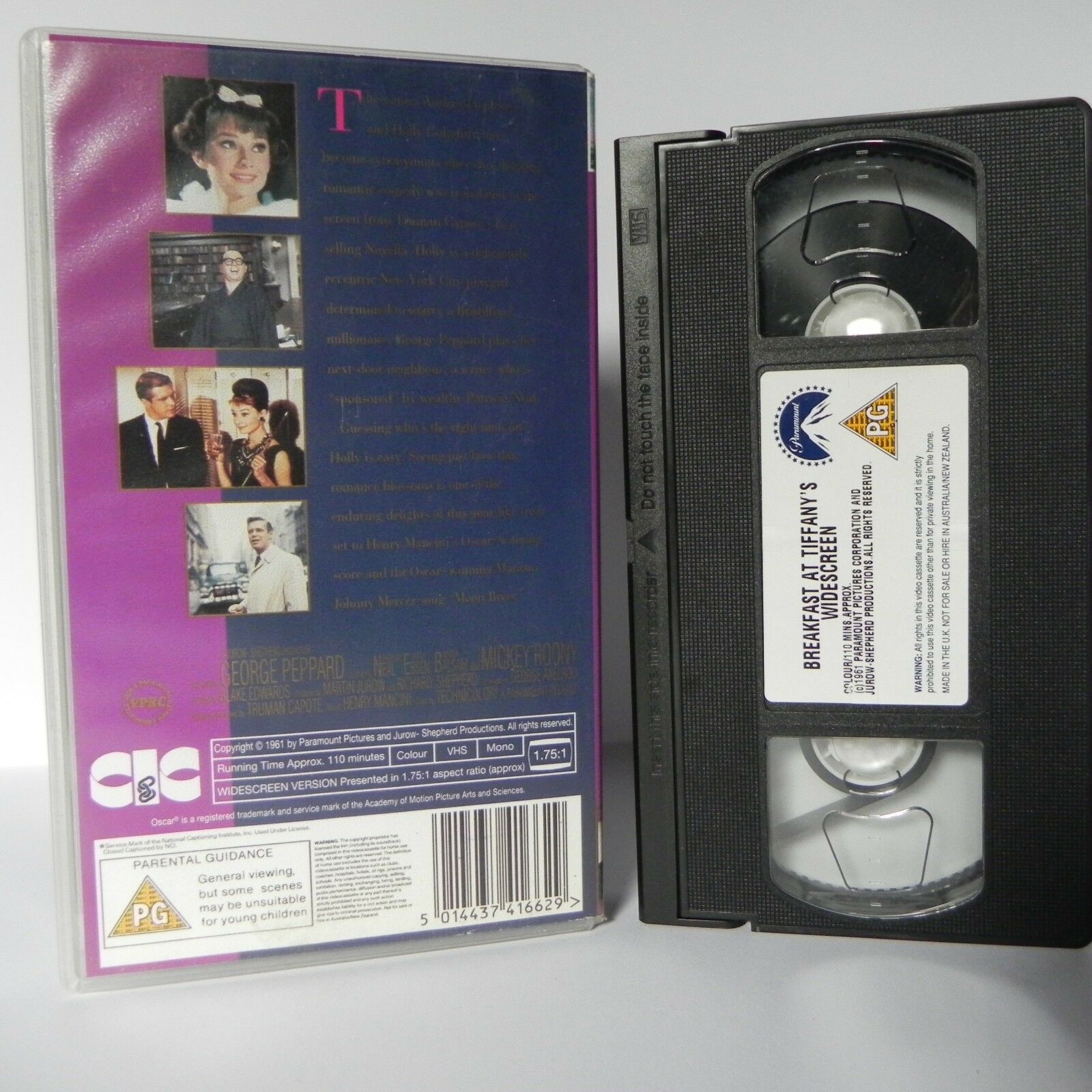 Breakfast At Tiffany's - Paramount - Classic Romance - Audrey Hepburn - VHS-