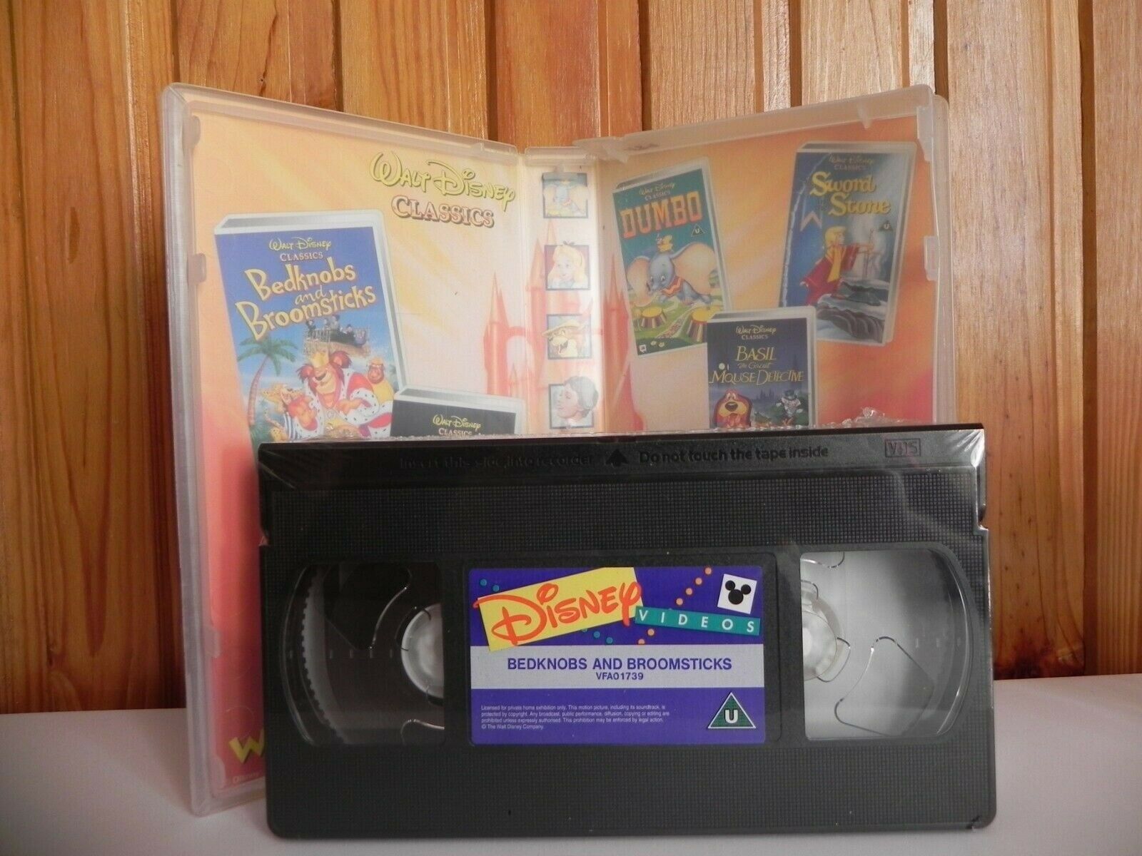 Bedknobs And Broomsticks: Walt Disney - Brand New Sealed - Kids - Pal VHS-