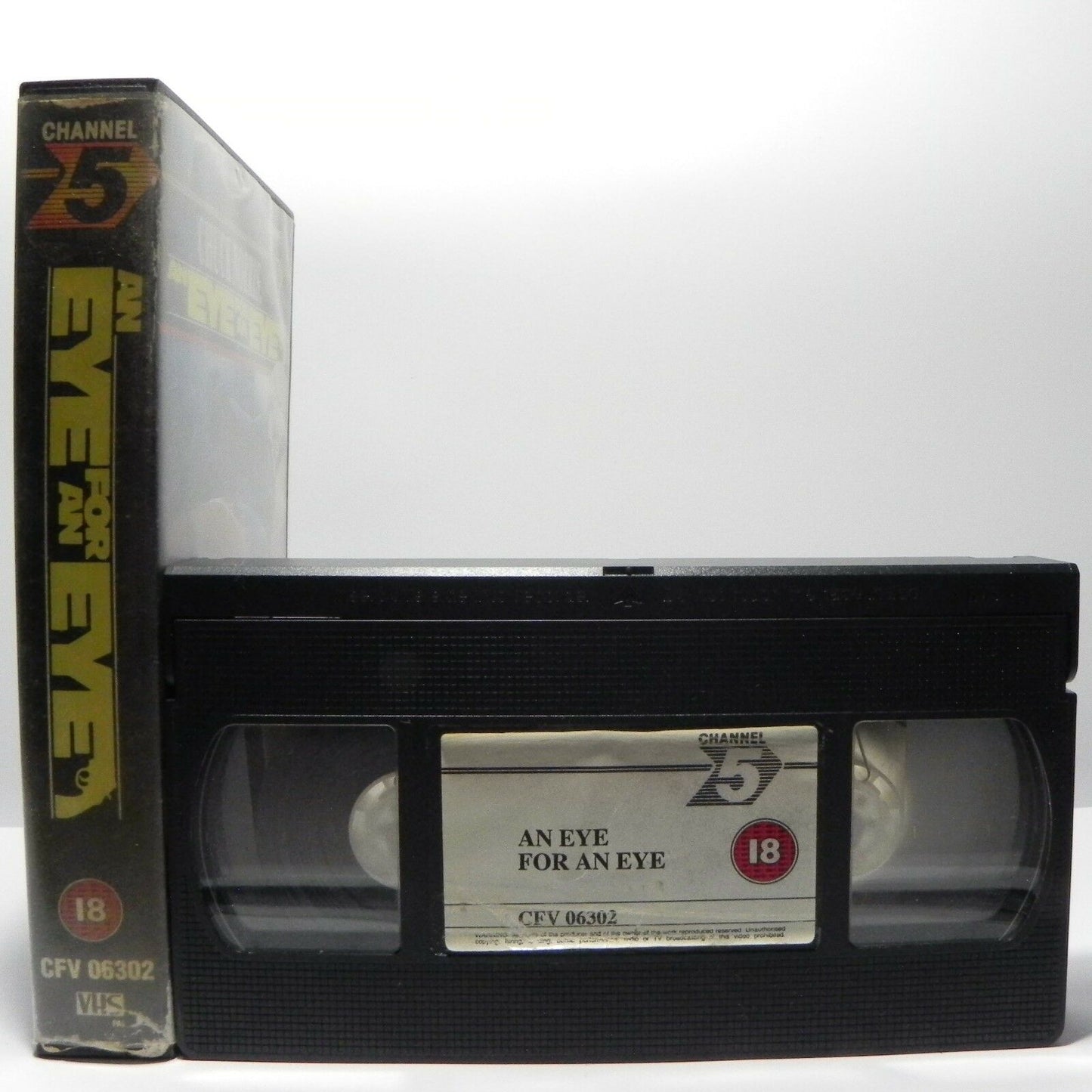 An Eye For An Eye: (1987) Martial Arts - Chuck Norris/Christopher Lee - Pal VHS-